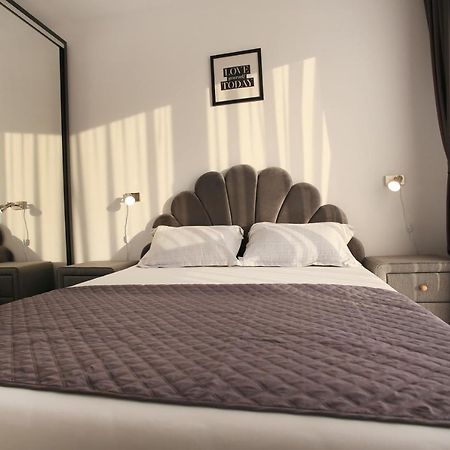 Apartament Prima Nufarul Ralu Орадя Экстерьер фото